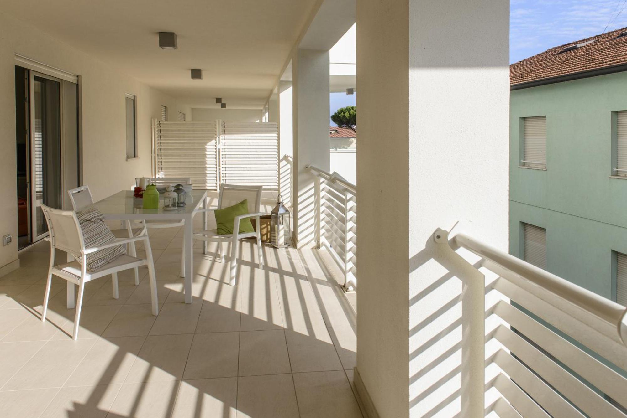 Millecento Aparthotel 3*