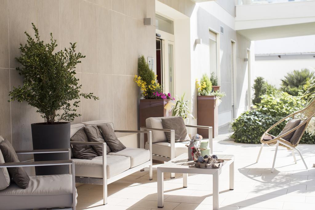 Millecento Apartahotel