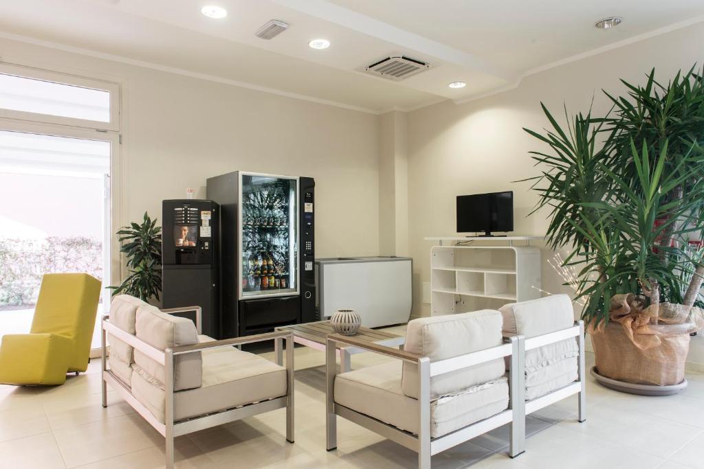 Millecento Aparthotel 3*